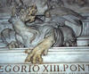 Gregor XIII., Grabmal S. Pietro in Vaticano, Drachen