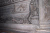 Ludovico Scarampi, Grabmal S. Lorenzo in Damaso, Sarkophag Detail