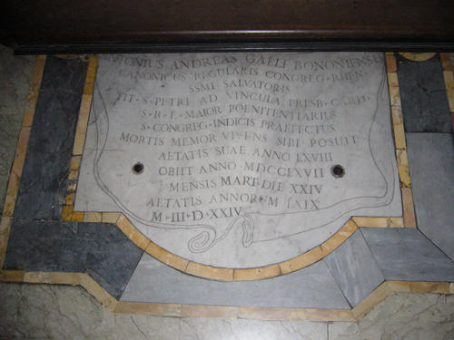 Antonio Andrea Galli, ursprüngliches Grabmal S. Pietro in Vincoli, Inschrift Bodenplatte