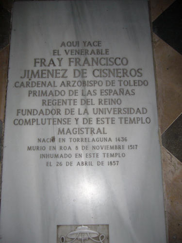 Francisco Cisneros, heutige Grablege San Justo y Pastor, Bodenplatte