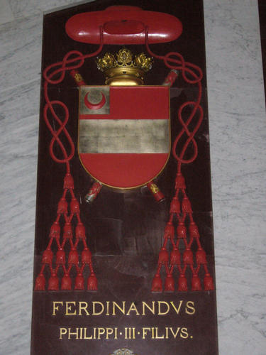 Ferdinand von Spanien, Grabmal Panteon de los Infantes, Wappen und Inschrift
