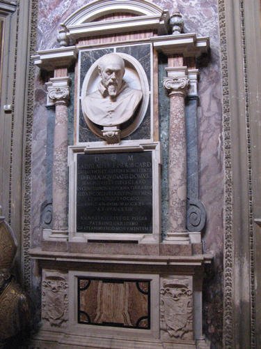 Ladislao d'Aquino, Grabmal S. Maria sopra Minerva, Gesamtansicht