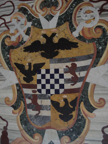 Ludovico Pico della Mirandola, Grabmal SS. Nome di Maria, Wappen