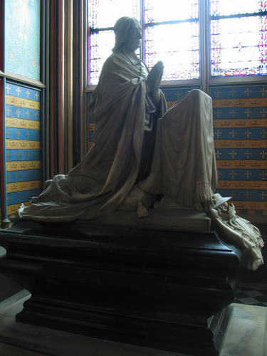 Louis Antoine de Noailles, Grabmal Notre-Dame, Gesamtansicht von links