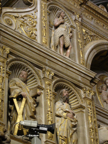Pedro Gonzalez de Mendoza, Grabmal Santa Maria, seitliche Figurennischen