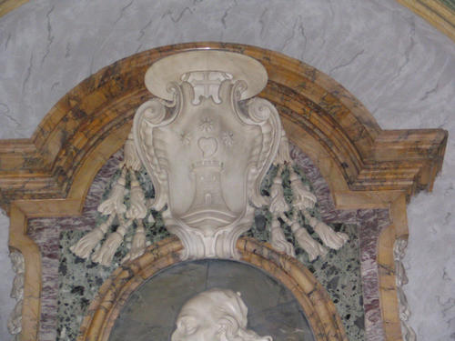 Pietro Marcellino Corradini, Grabmal S. Maria in Trastevere, Wappen